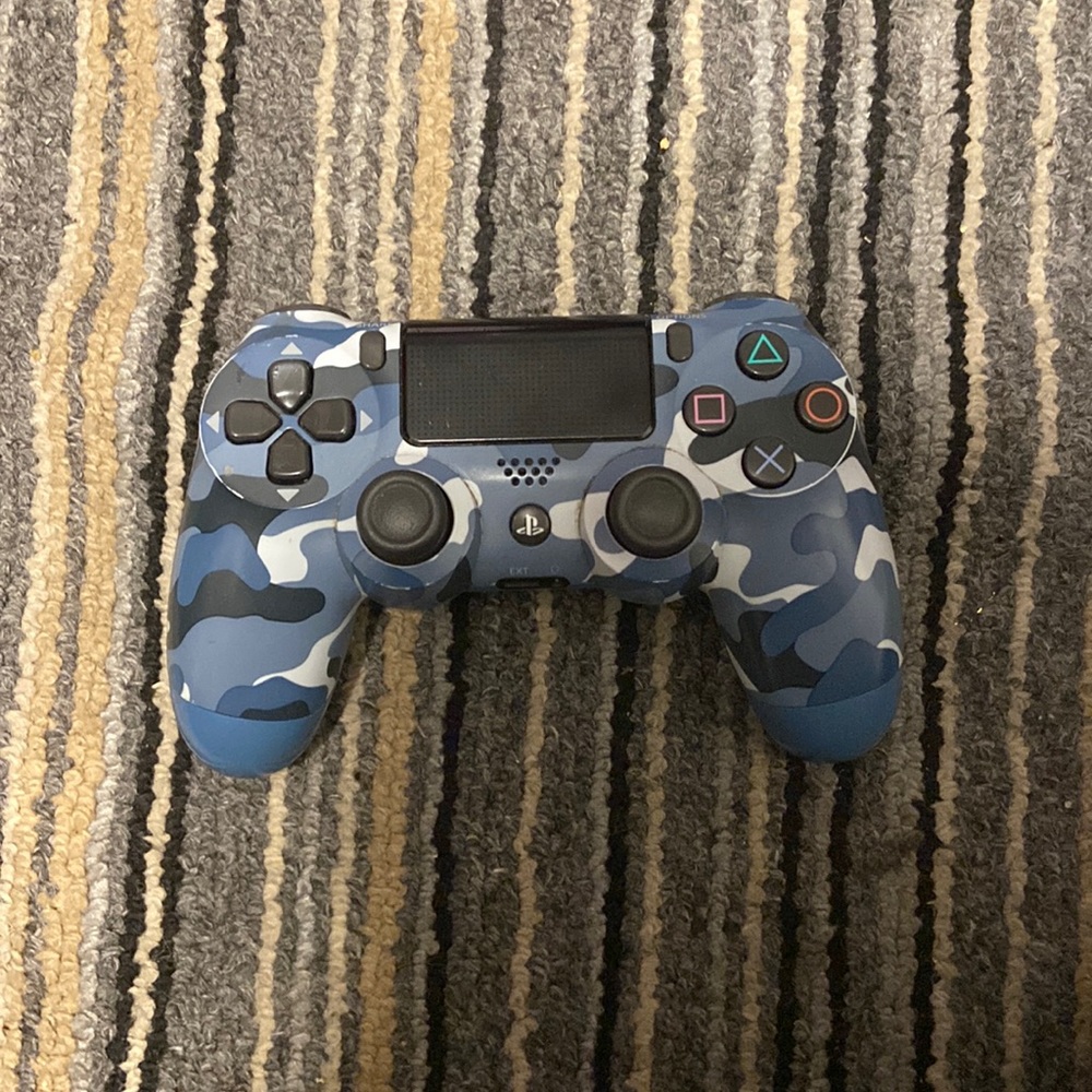 I am selling my ps4 controller for $45